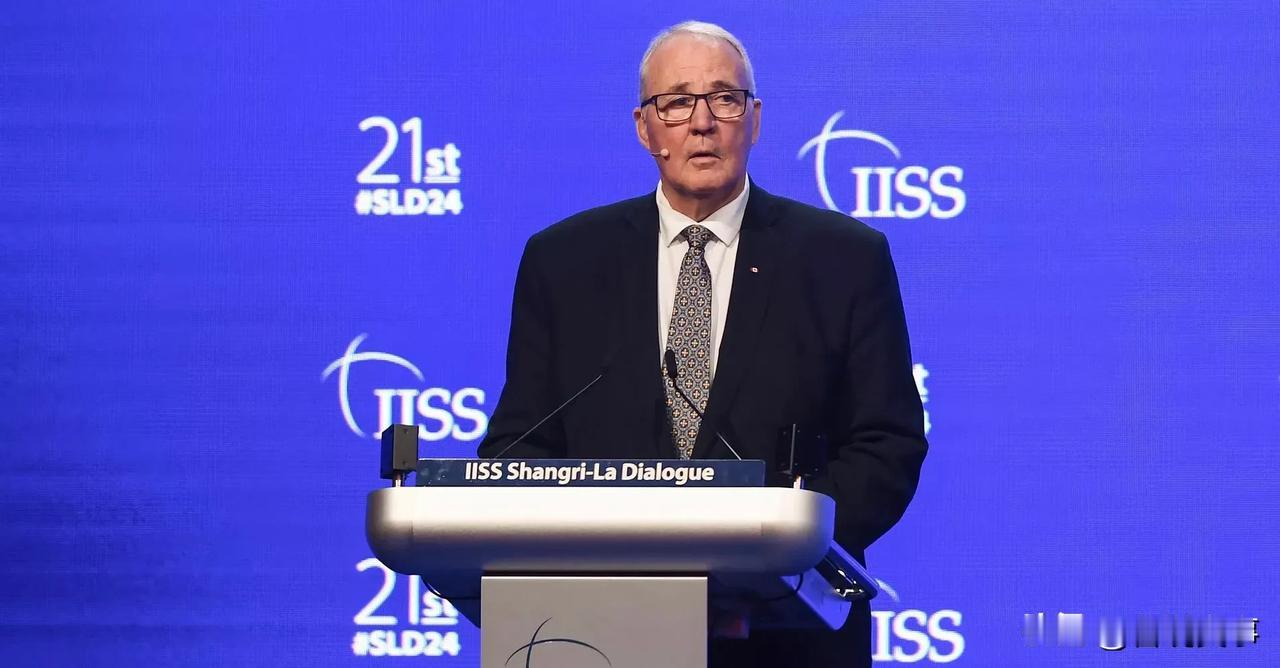加拿大国防部长比尔·布莱尔昨天在香会上宣布加入美国所主导的“印太战略”。为了表示
