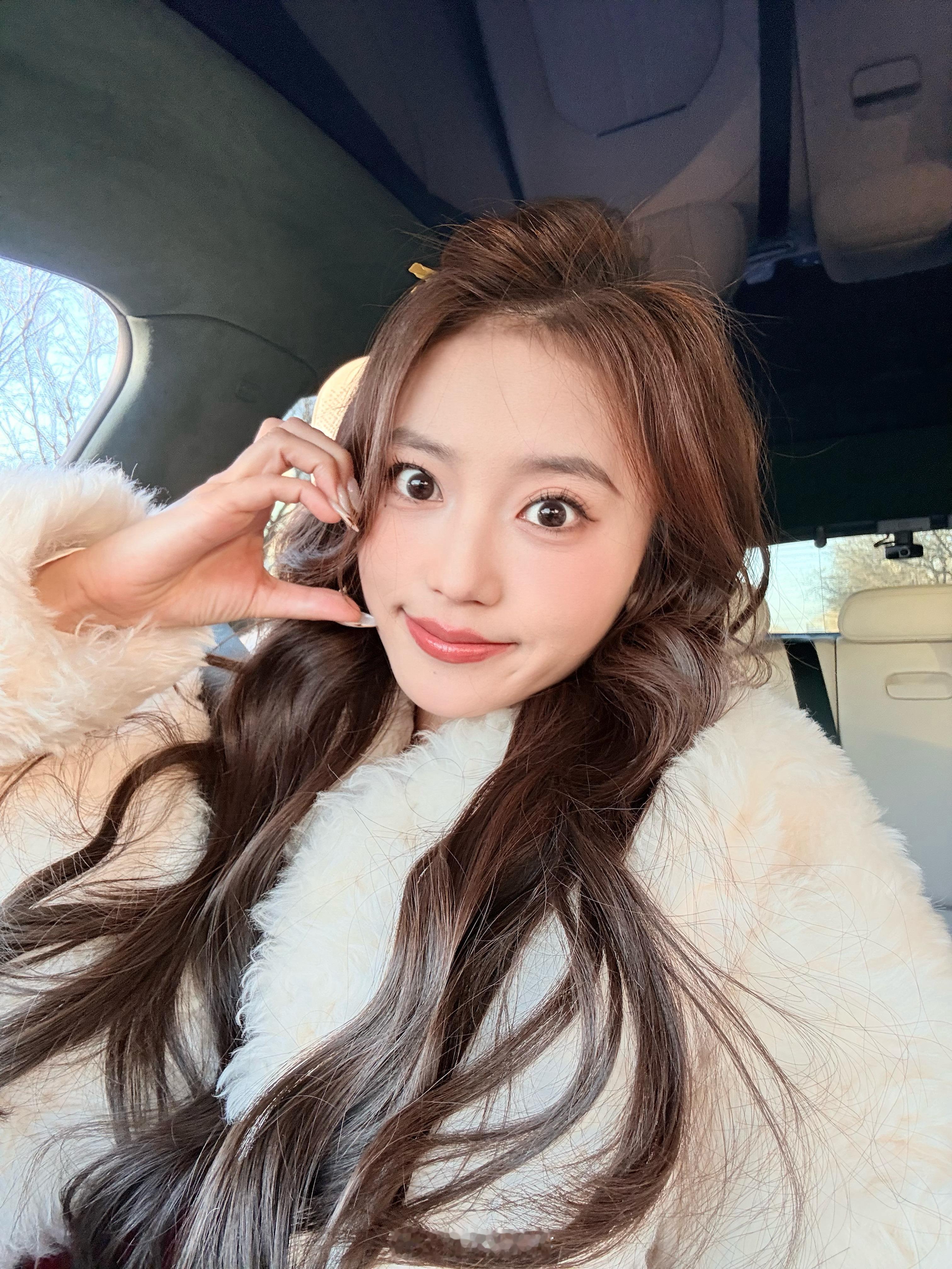 来看看都市丽人早五起来妆造的成果吧做美女好累啊