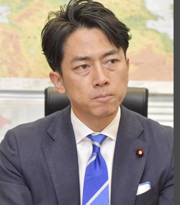 小泉进次郎干了一件“奇葩”的事情，昨天（12月17日），小泉进次郎把被“雷达照射