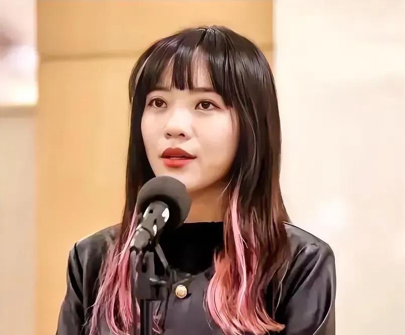 黄捷丢脸都丢到国际上去了，英国广播公司最近公布全球百名杰出女性，黄捷竟然位列其中