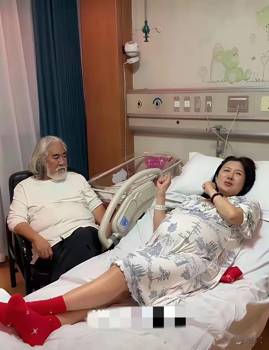 张大导演已年近耄耋，却依旧在为人类繁衍、为国为家添丁添口尽着自己的最后一份心力。