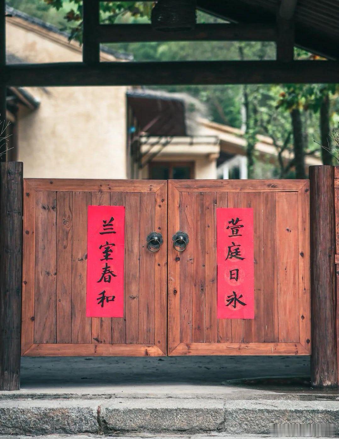 早安      昨天还是骄阳似火，今日乌云开始缓缓，看来“巴威”临近了……   