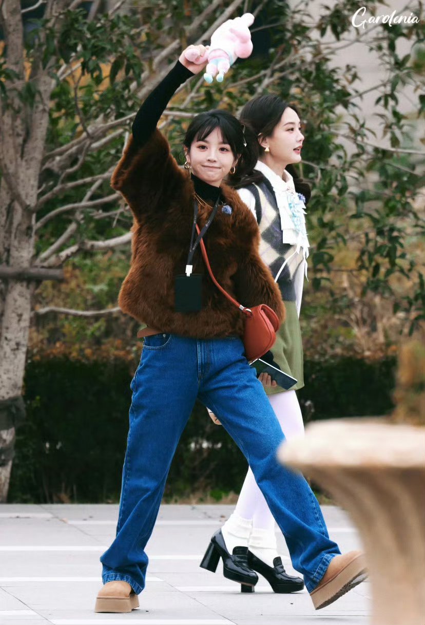 🍩桐心薇泯🍐桐心薇泯中百美帝 “幸好思念无声 可惜思念无声”🧡🧡桐心薇泯