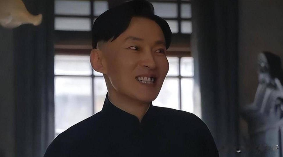 张云旗夫妻二人在卖了房子后都经历了什么？怎么沦落成乞丐了呢？
      张云旗