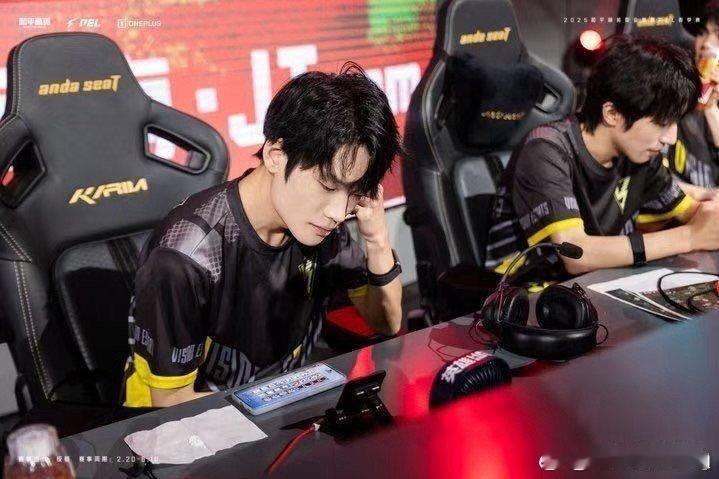 PEL春季常规赛奖项候选名单2025PEL春季赛奖项候选出炉！最佳阵容和MVP候