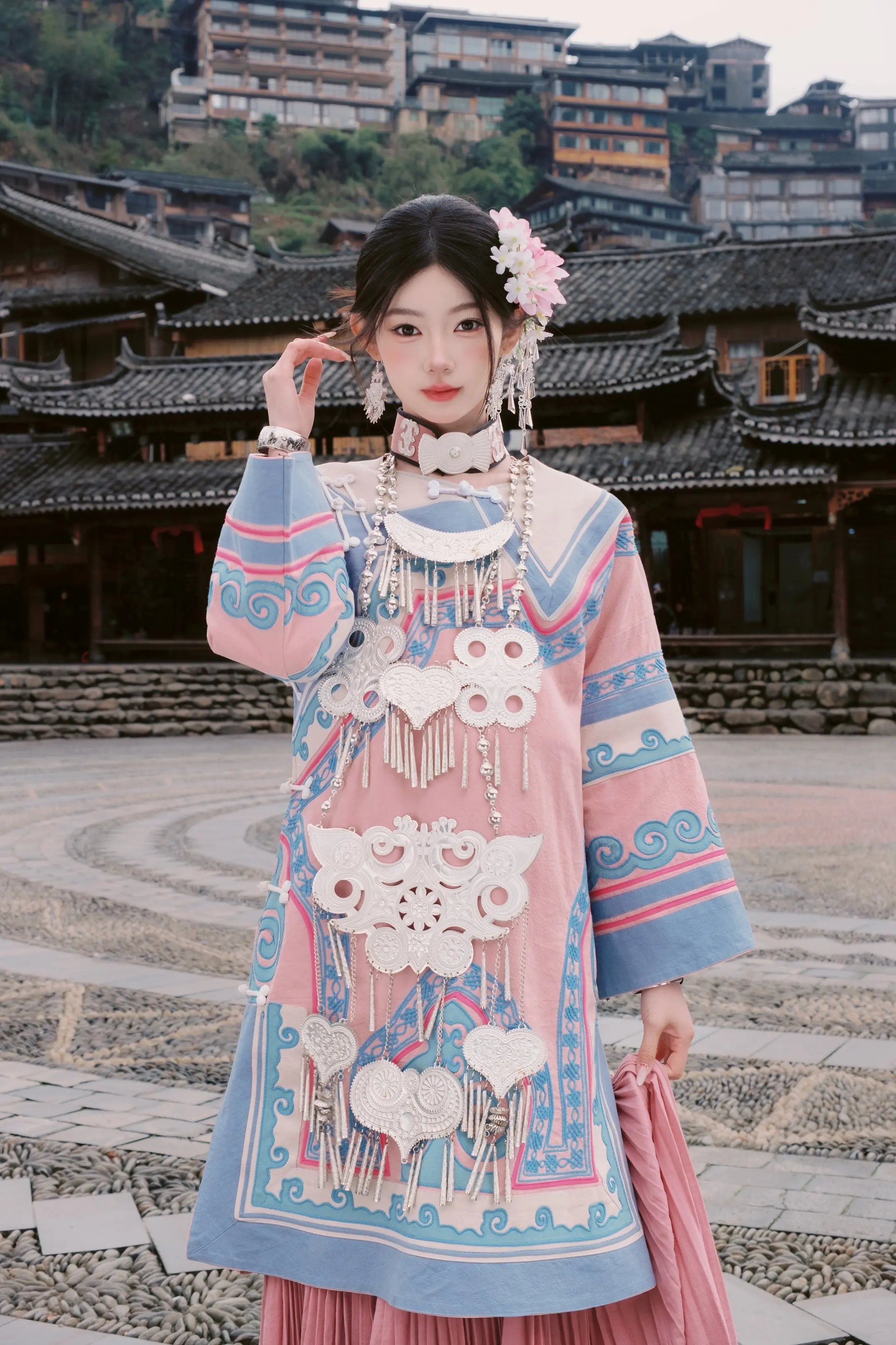 是月亮的女儿，也是自由的诗篇。