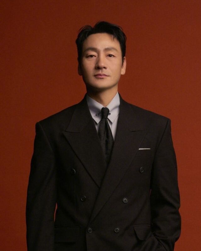 朴海秀 有望出望新剧Paper Man ，合作曹政奭。朴海秀饰演来自北韩的吴承业