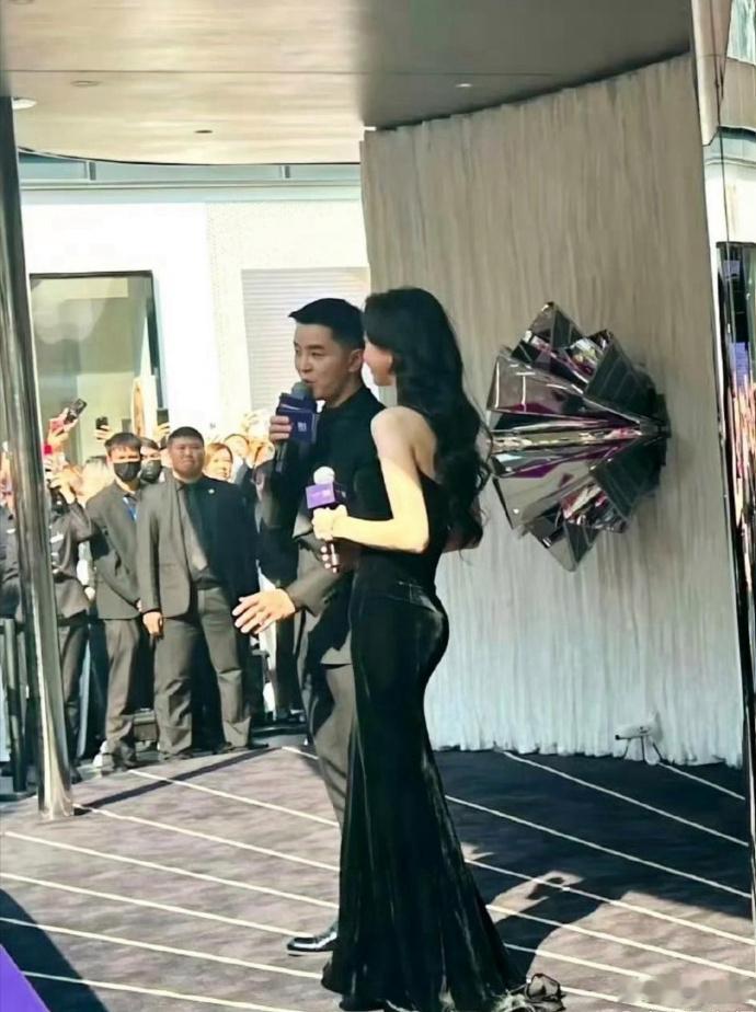 于文文的身材这么哇塞的吗？ ​​​