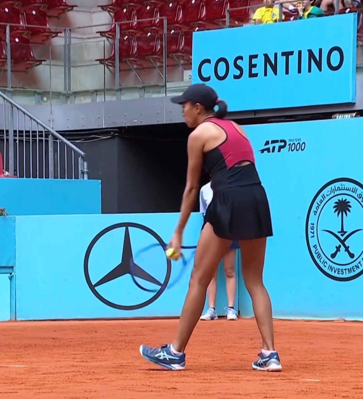 张帅vs波塔波娃 张帅首盘3-6波塔波娃。 