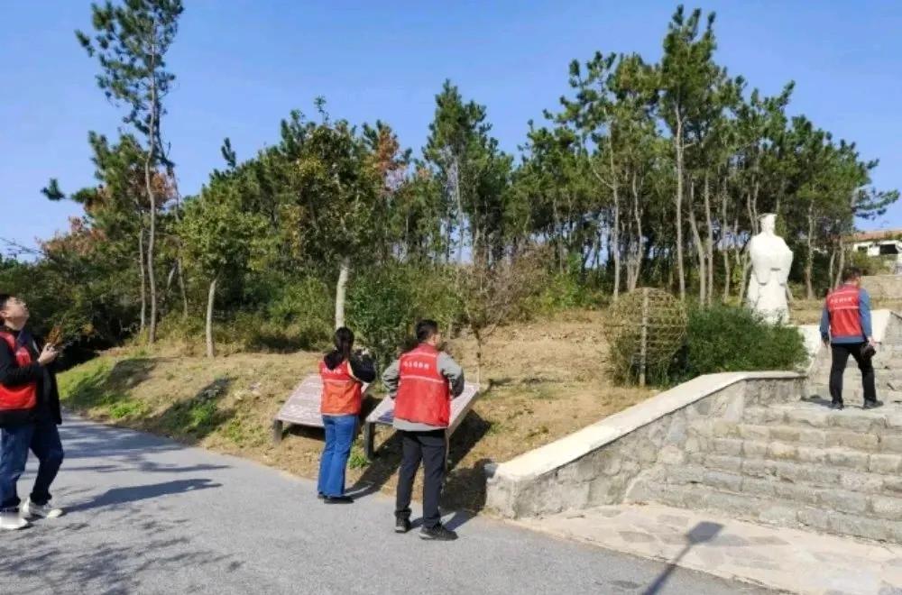 近日，按照即墨区第四次全国文物普查的相关会议要求，即墨区博物馆派出四名工作人员对