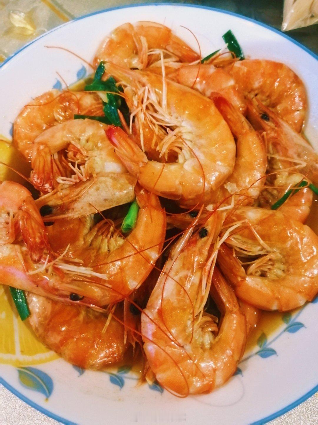 今晚本仙做的火烧大虾🦐🦐🦐谁想吃过来我最爱吃大🦐