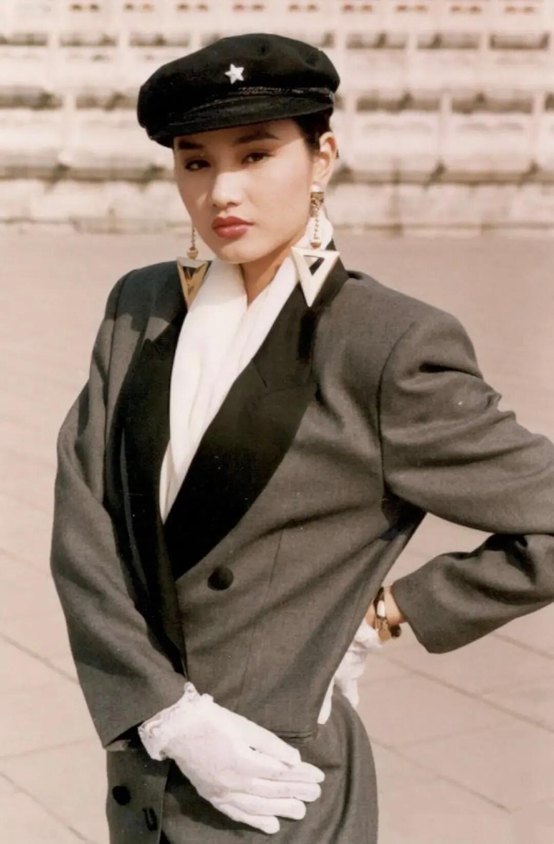 瞿颖这才是90年代超模的生命力穿搭 