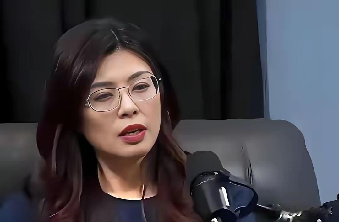 纵观岛内政坛数十年，敢在美日主场拆穿台独、重构地缘经济的，只有郑丽文。
 
这么