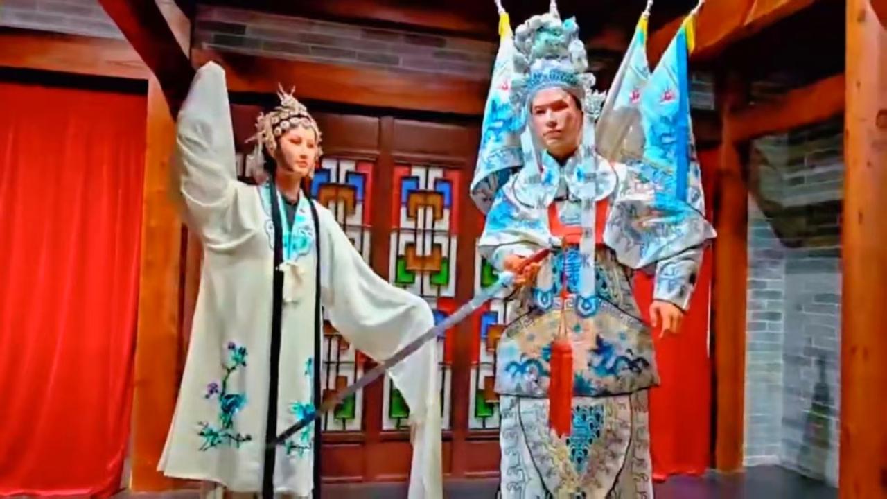 晒图笔记大赛粤剧是一种源自南戏的广东主流戏曲，早期被称为本地班、广东大戏、广东戏