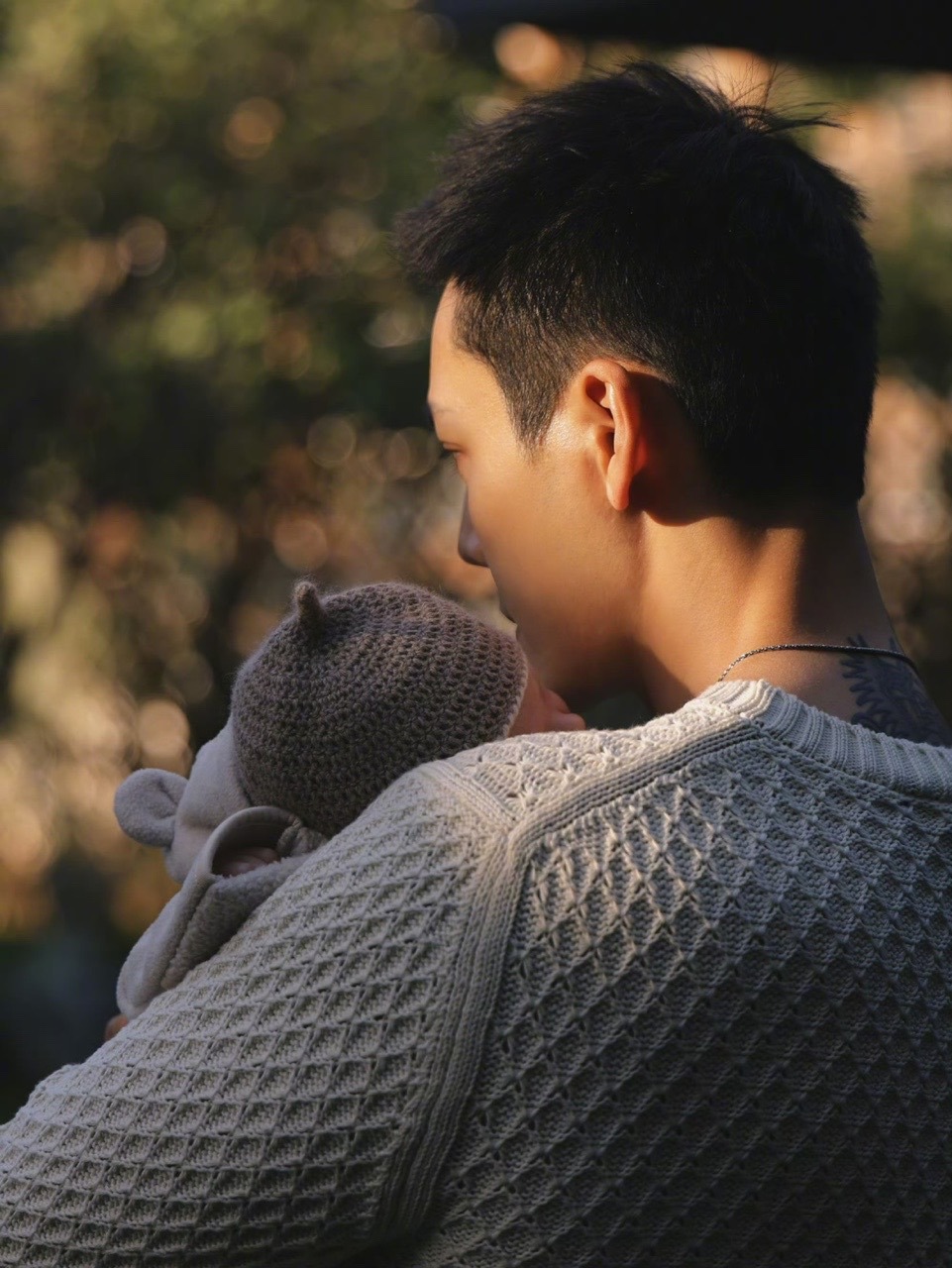 娱乐[超话]陈伟霆何穗官宣生娃曝陈伟霆何穗生子 ​​​​陈伟霆何穗官宣生娃 ​​