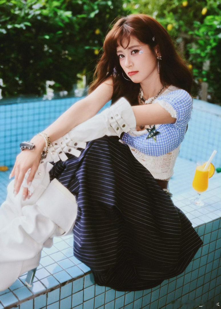赵昭仪给花少小妹提建议被笑有登味赵昭仪给花少小妹提议：不要紧张保持松弛！有承担错