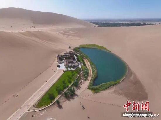 滁河发生2026年第1号洪水。敦煌“十二连湖”模拟天然补水护生态，月牙泉水域面积