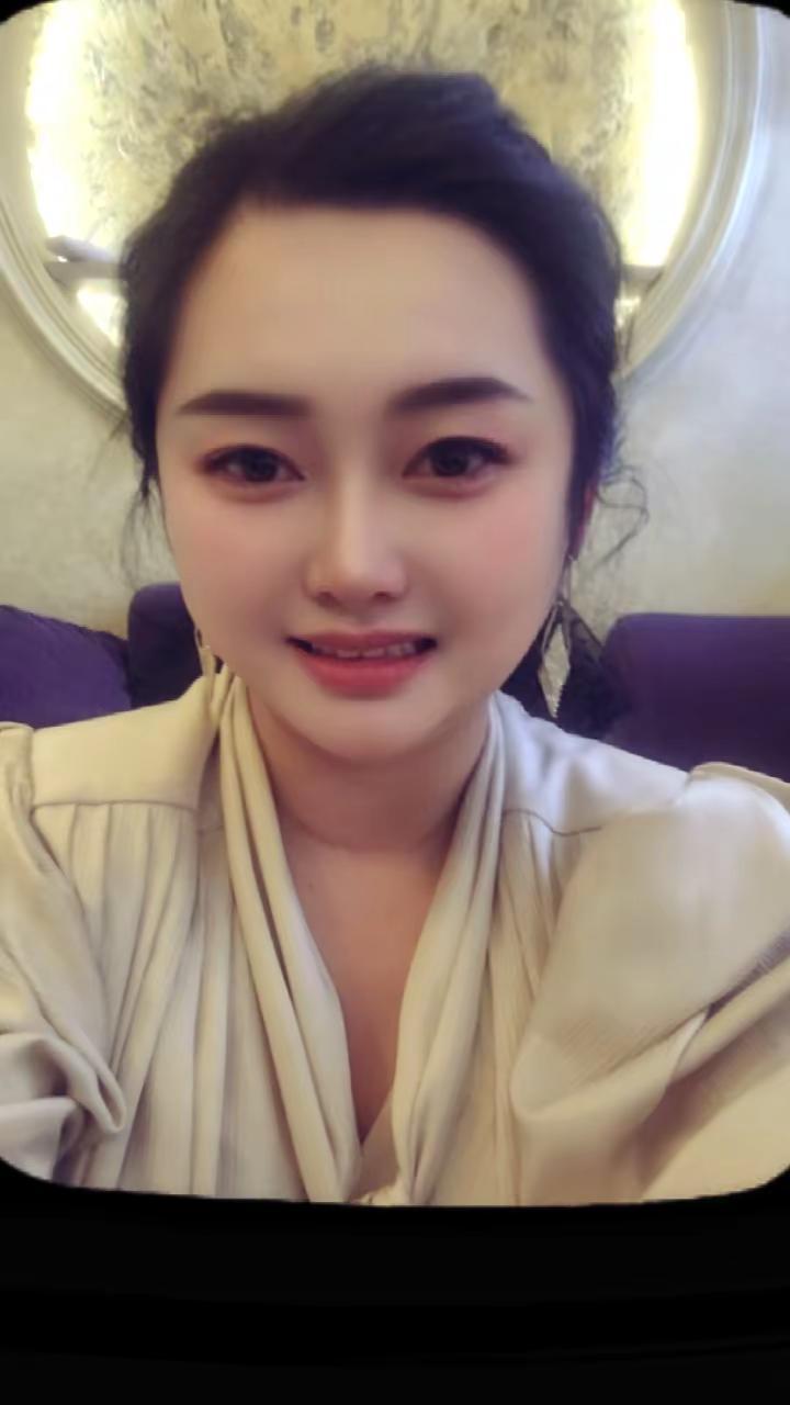 我的魅力不止一面可仙可萌可御姐