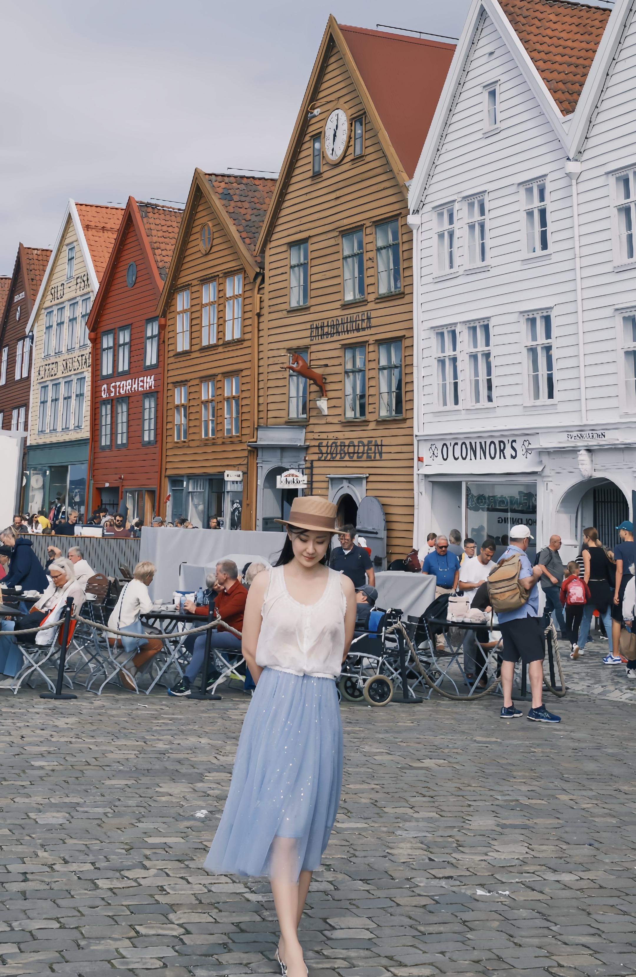 北欧，清冷内敛却又五彩斑斓。