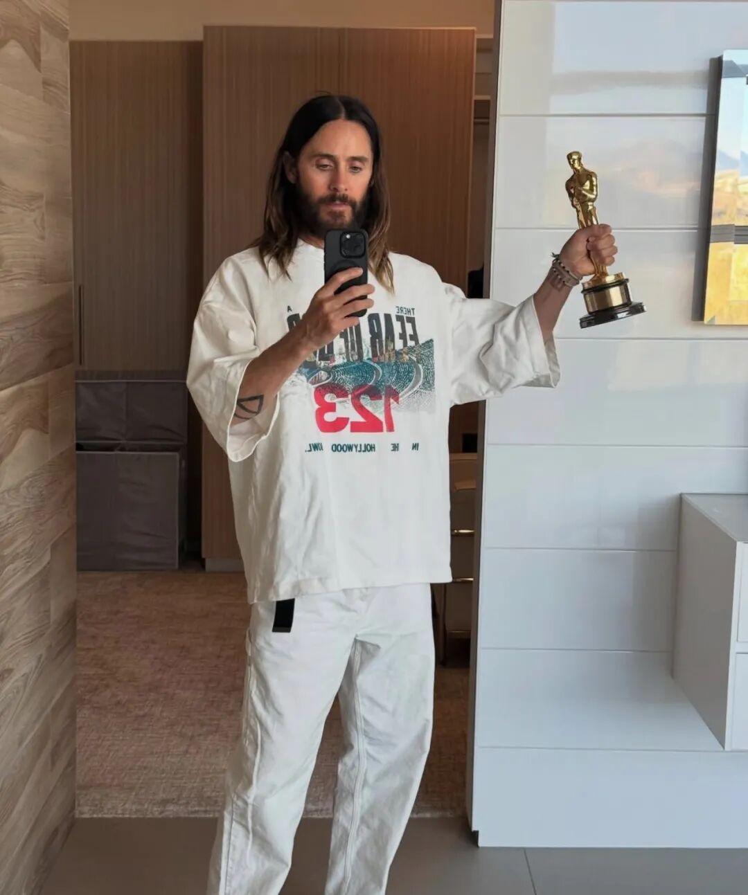 杰瑞德·莱托（Jared Leto）作为奥斯卡得主，凭借《达拉斯买家俱乐部》获奥