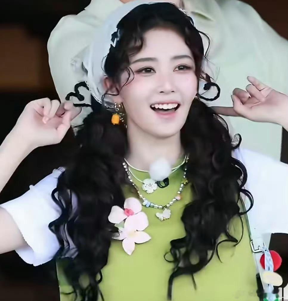 白鹿这种妆容真的好看吗？ 