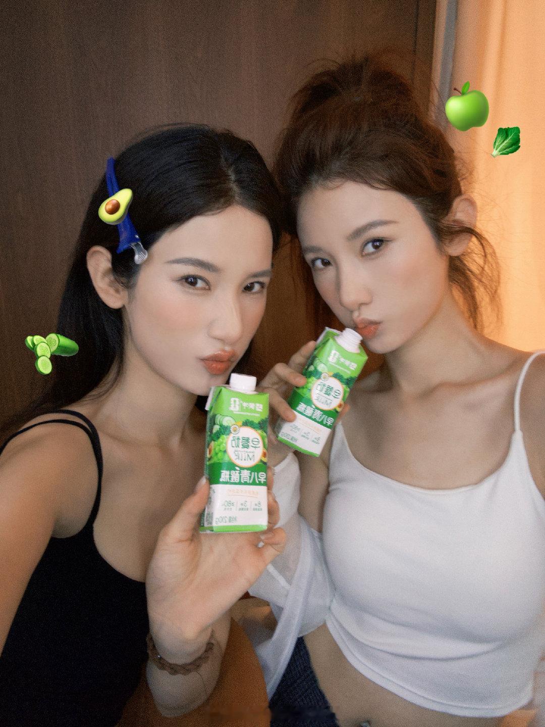 最近拍照工作多，昨天七点就起了家里燃气还坏了…没法做饭又赶时间，顺手从冰箱拿了俩