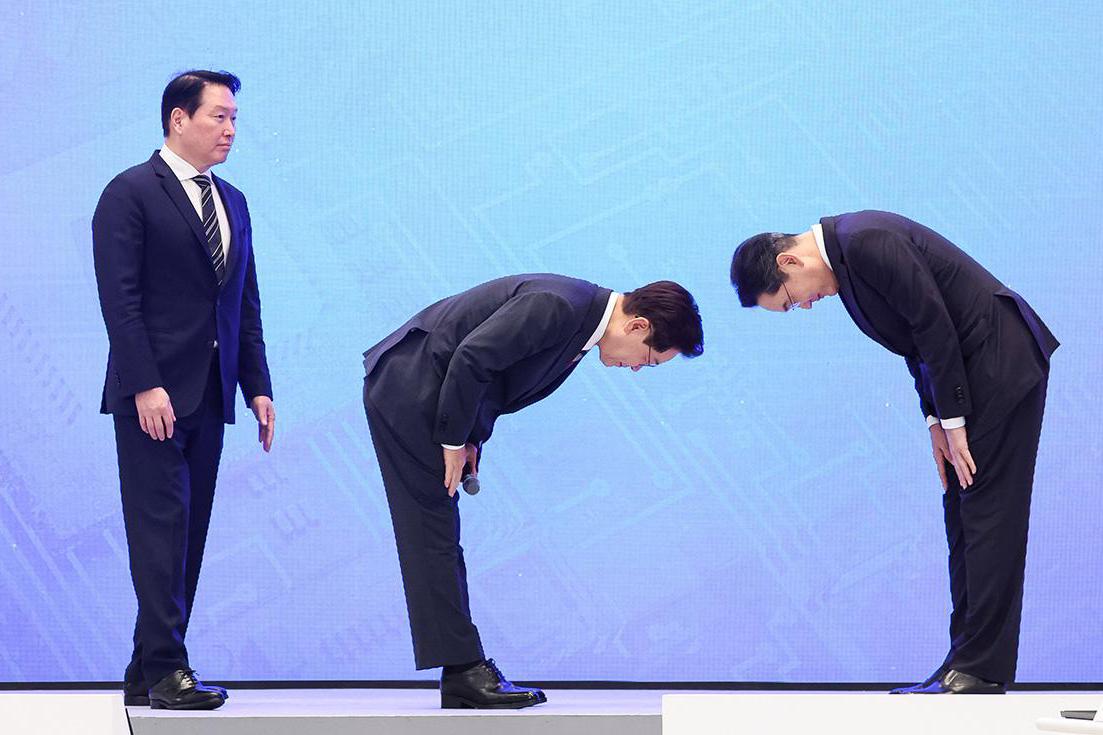 日本跟韩国这两位元首，是一个比一个有人格魅力。
先是高市早苗要邀请李在明泡温泉，