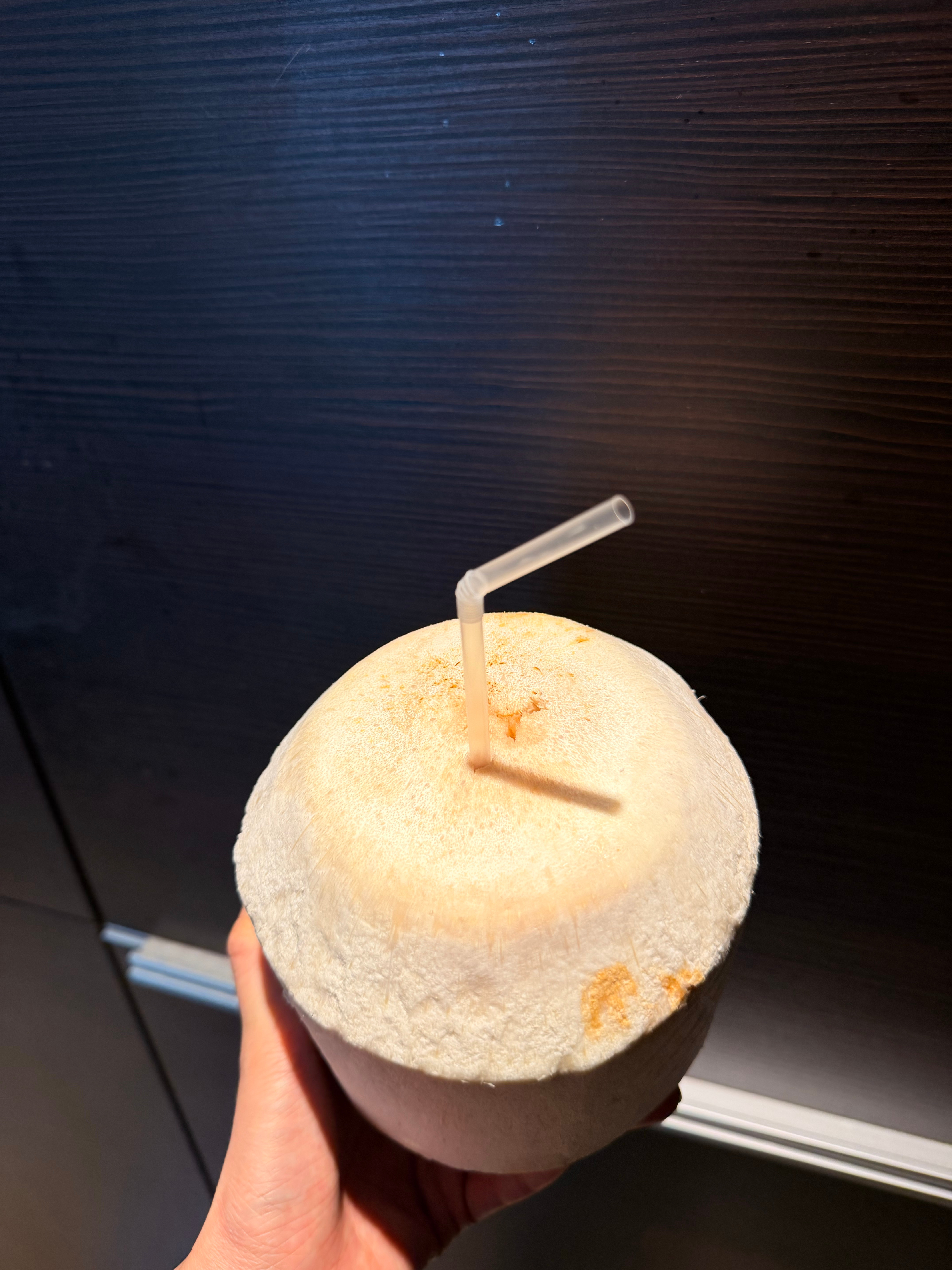 三下扎穿椰子 
