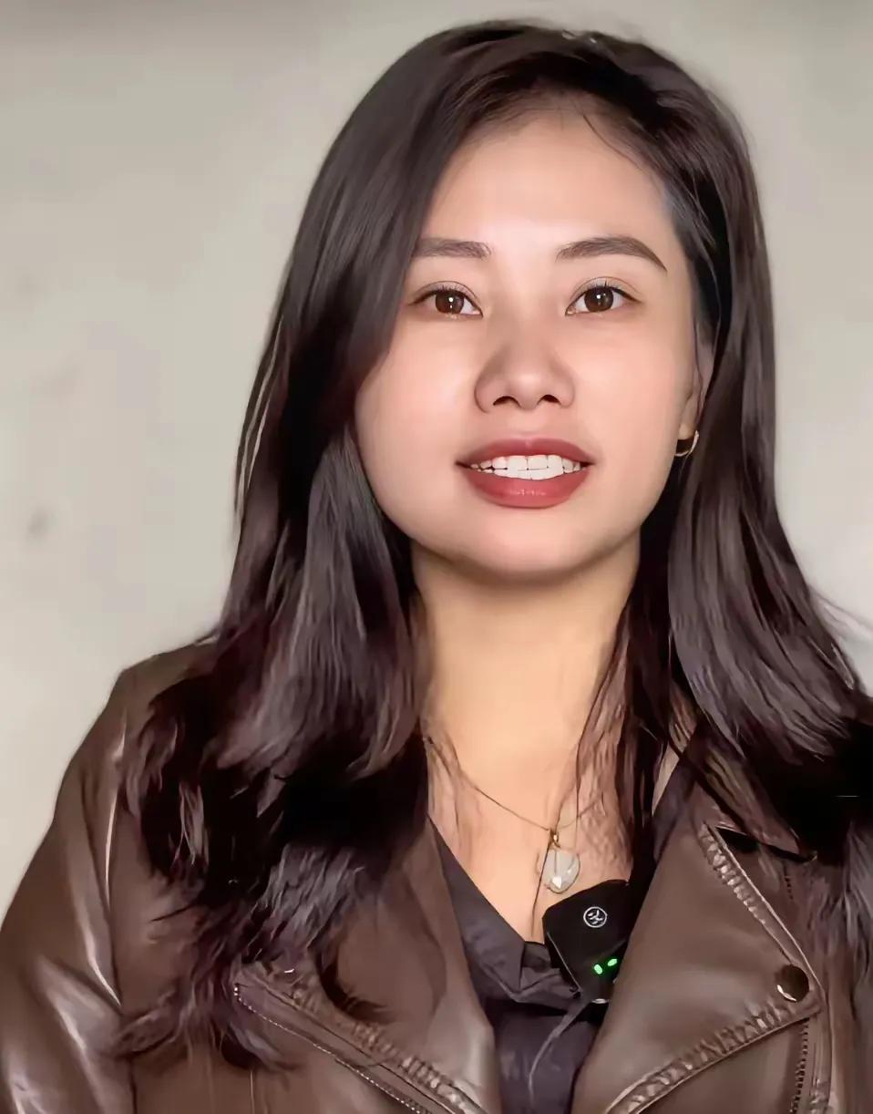 在杨妞花的直播间中，大量负面评论的出现确实令人震惊，这些评论透露出人心的丑陋面。