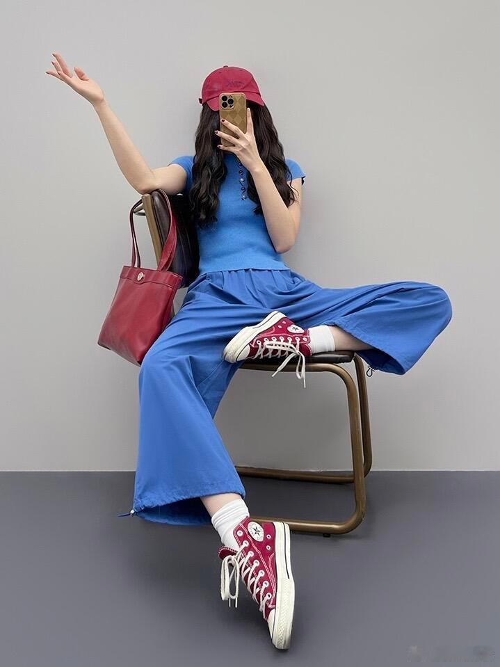 韩里韩气松弛感穿搭🍃 被问爆的同色系搭配 今天分享一套超爱的韩系松弛感穿搭，每