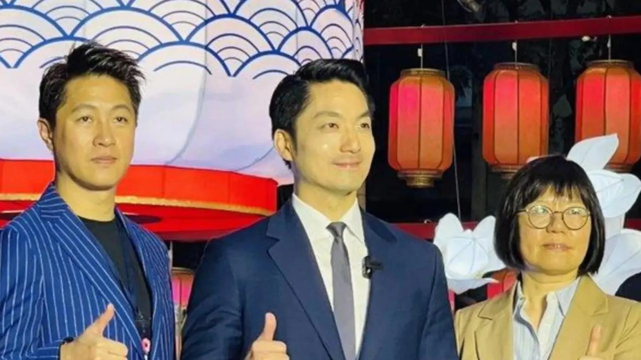 蒋万安热情欢迎了参加台北市灯会的上海参展团。这是双城友好交往的一部分。春节元宵灯