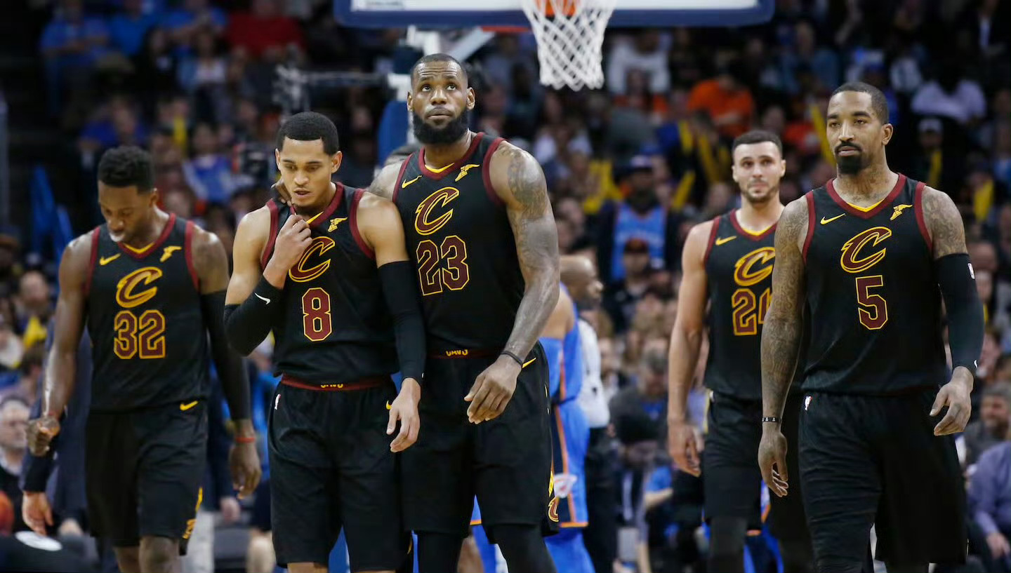 这套黑色大C球衣真的太经典了克利夫兰骑士骑士詹姆斯nba
