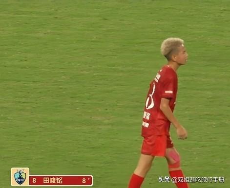 牛！
2034杯足球小将上半场攻入两个头球。
中国足球小将红队与武汉小将上半场比