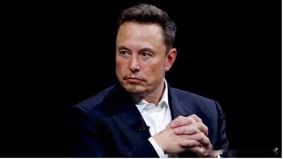 马斯克的说法应该引起重视。马斯克在讨论氢能源车时，直言不讳地称其为一种非常糟糕且