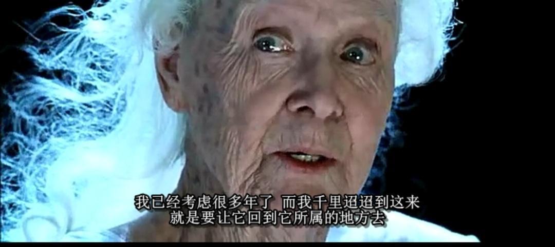 那些批评《泰坦尼克号》女主Rose是捞女的人就很搞笑，扔开片中的时代背景用现在的