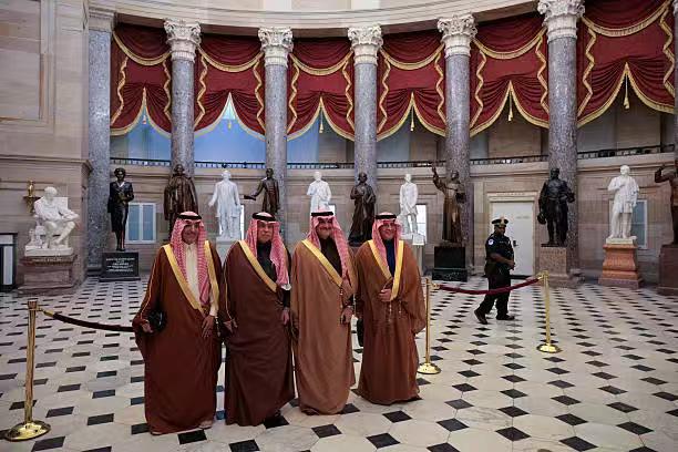 华盛顿，11月19日 沙特王储穆罕默德·本·萨勒曼周三在美国国会大厦会见了国会议