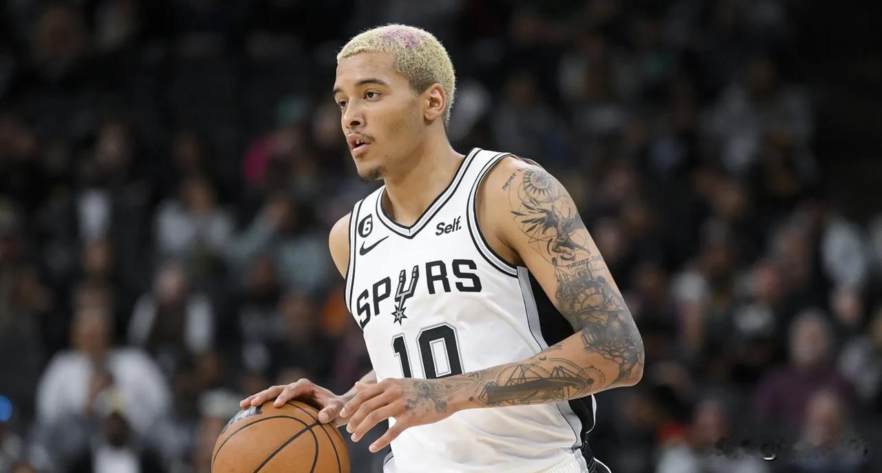 勇士vs马刺

明天早上7:00，NBA常规赛，马刺主场迎战勇士。

马刺官方伤