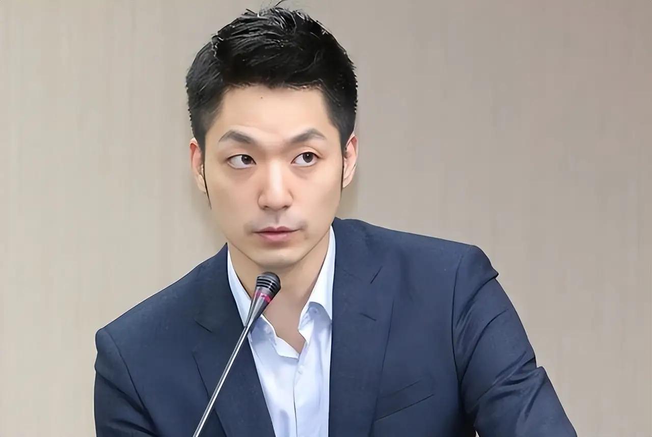 8月10日，台北市长蒋万安曾放出一句狠话！他表示，如果大陆军机继续在台海绕飞演习