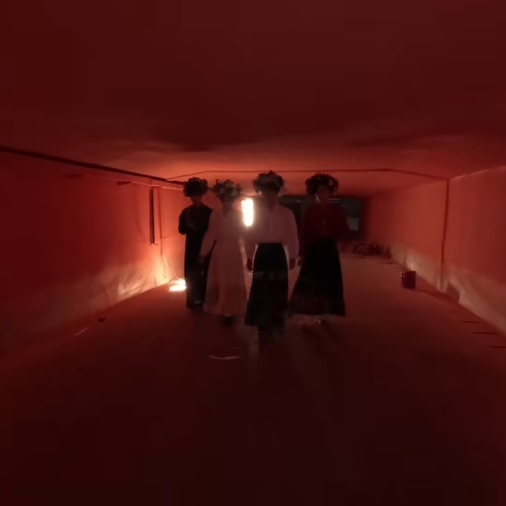 谁懂一下有多诡异