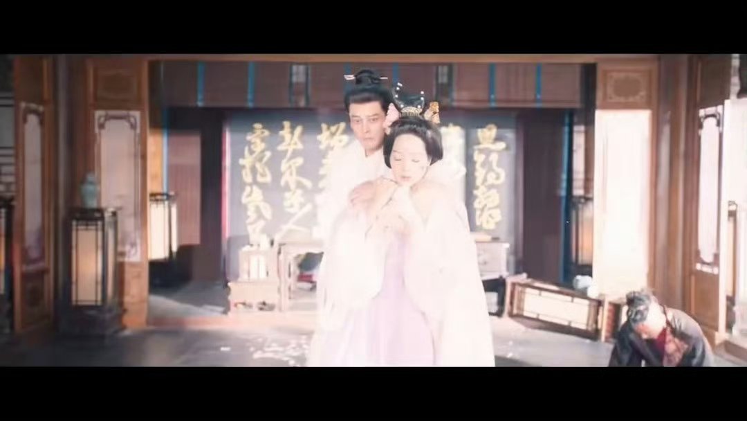 郭品超演了御廷谣版消失的她郭品超御廷谣杀了一个又一个  亲手刻章送学生，却对妻子