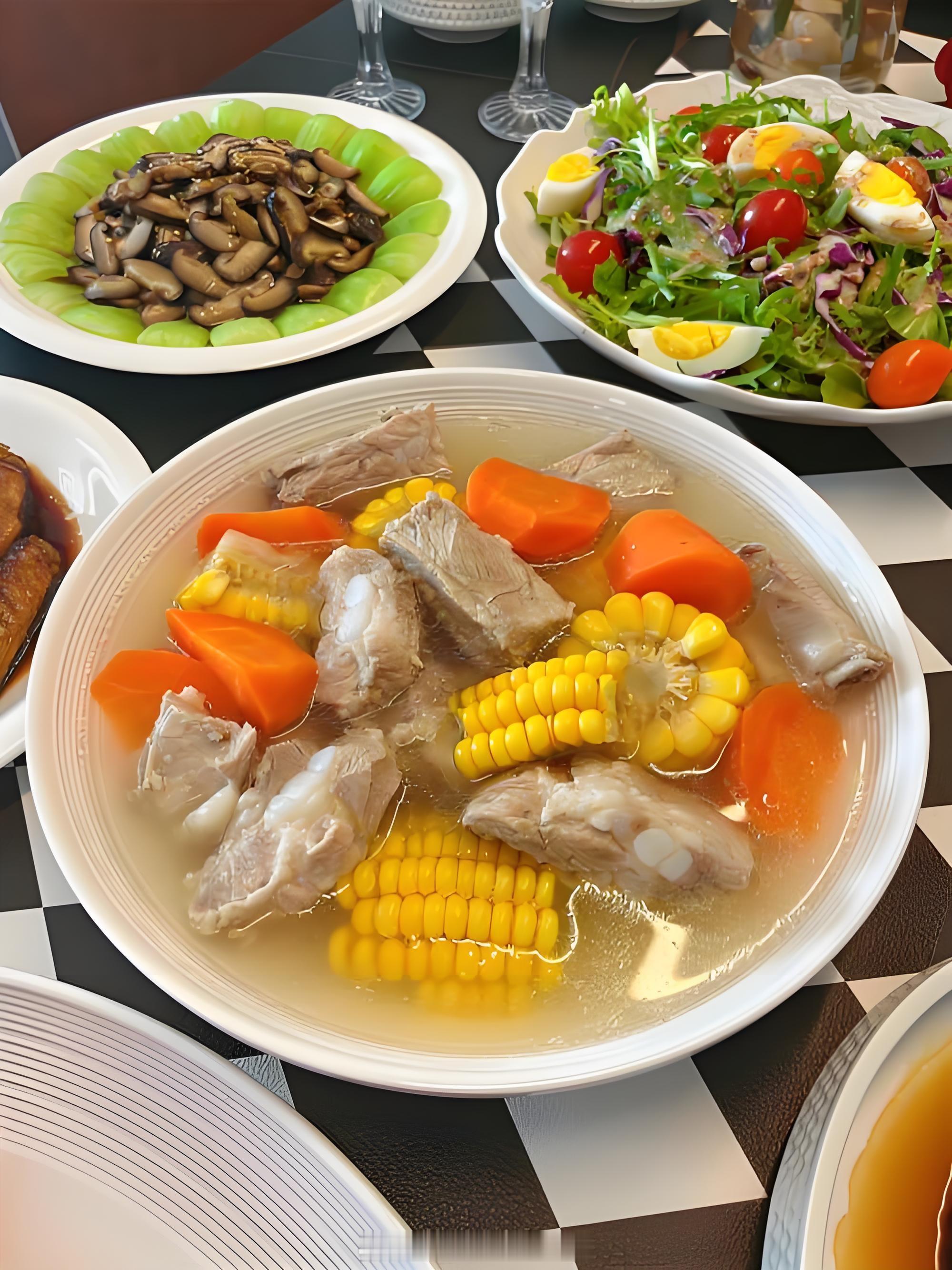 胃其实是个情绪器官不管工作再怎么忙，好好吃饭，按时吃饭，一日三餐，挺重要的。我知