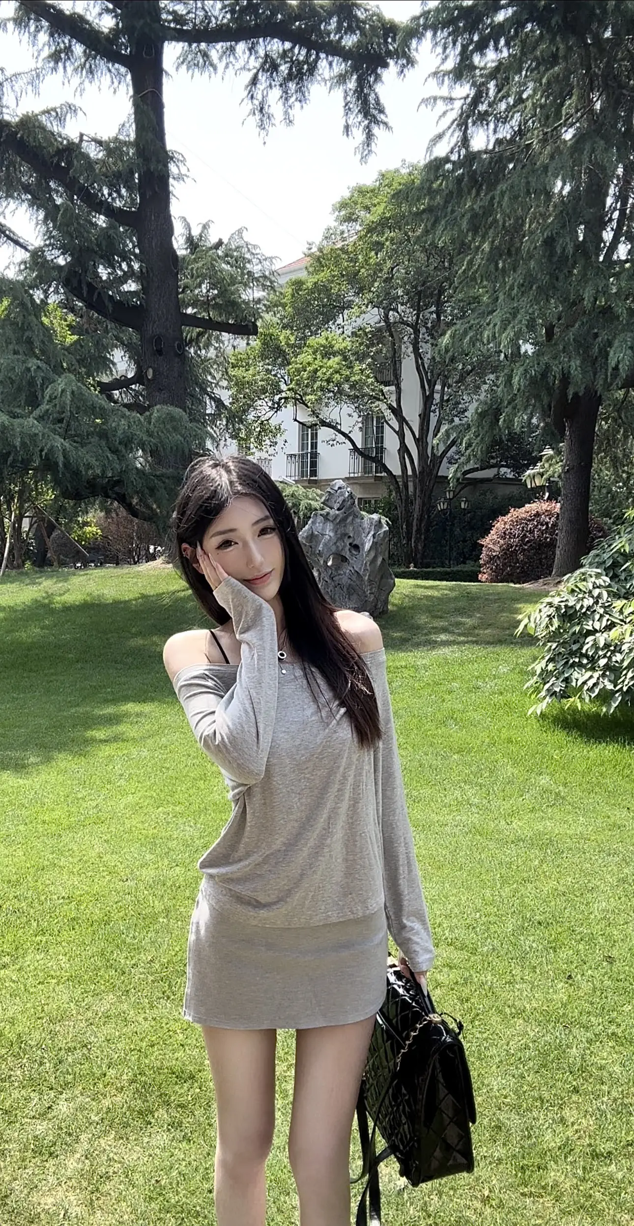 抱歉 我的穿搭 我的长发 眼角的黑眼圈 不开心烦闷的性格你不喜欢的 我都改不掉
