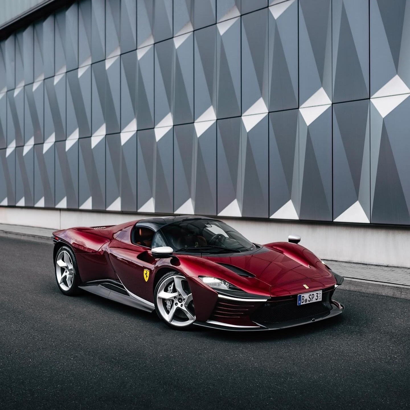 Rosso Rubino SP3via:automotivelifestyle2