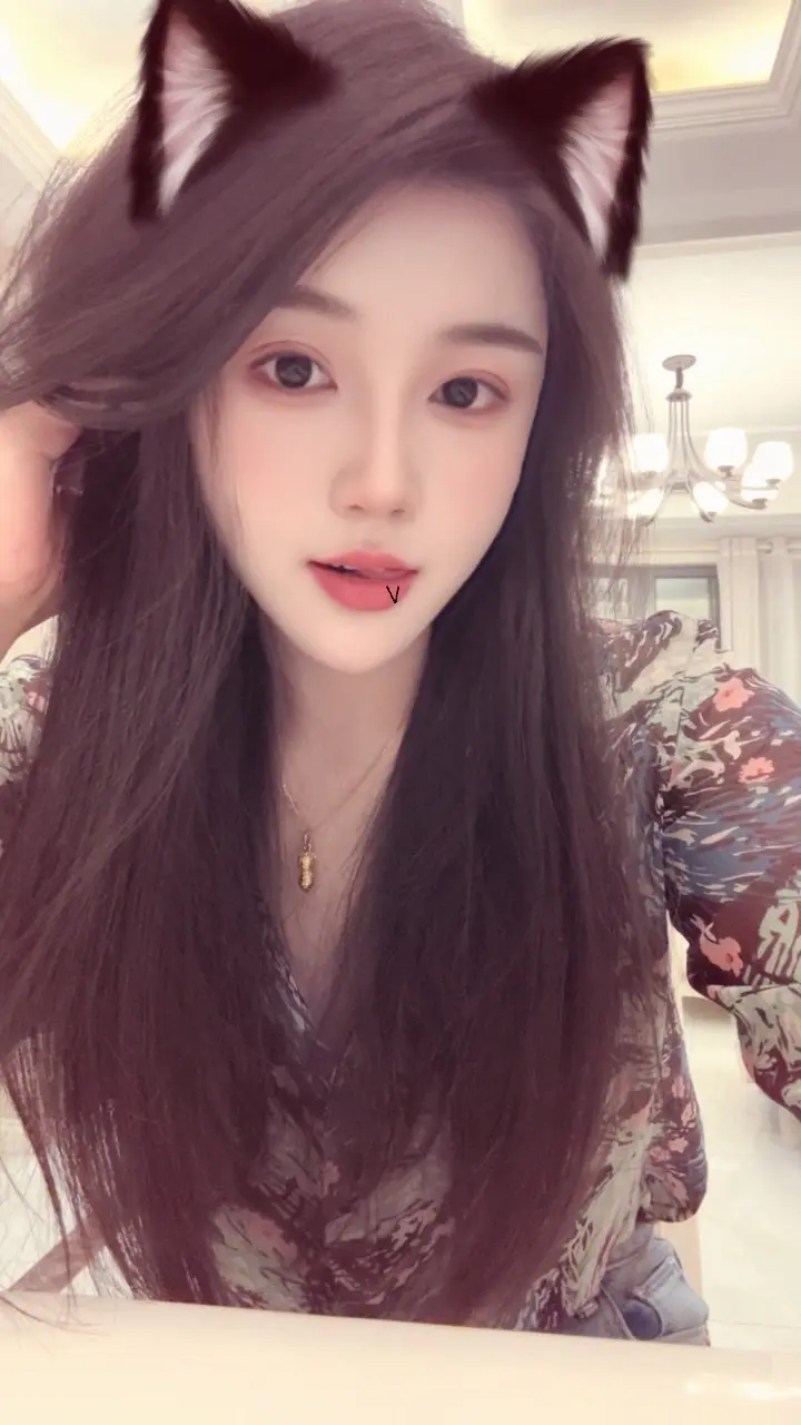 赚钱就好，其他都俗，不说从前，不想也许，别谈如果，格局打开，你会发现很...