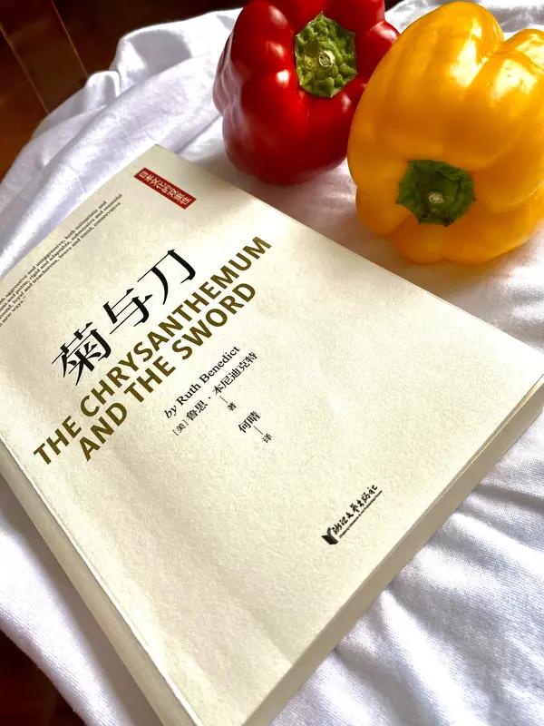 如何具备跨文化意识?要具备跨文化意识，得从多方面入手。首先得大量阅读不同文化背景