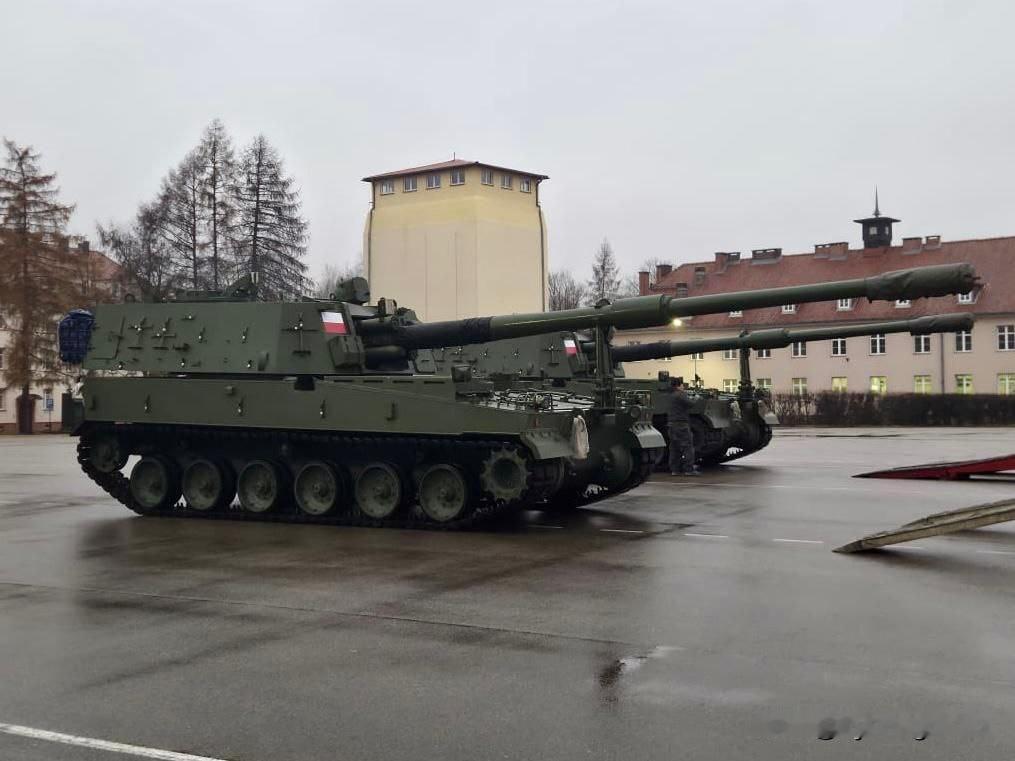 ❗️🇵🇱🇰🇷 波兰完成了首份合同中韩国K9A1自行火炮的采购

波兰已完