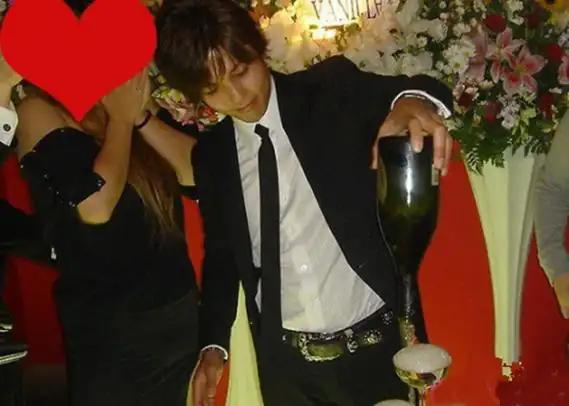 两个月狂赚两千万日元？这可不是什么暴富神话，而是日本年轻女性拿命换来的血汗钱。她