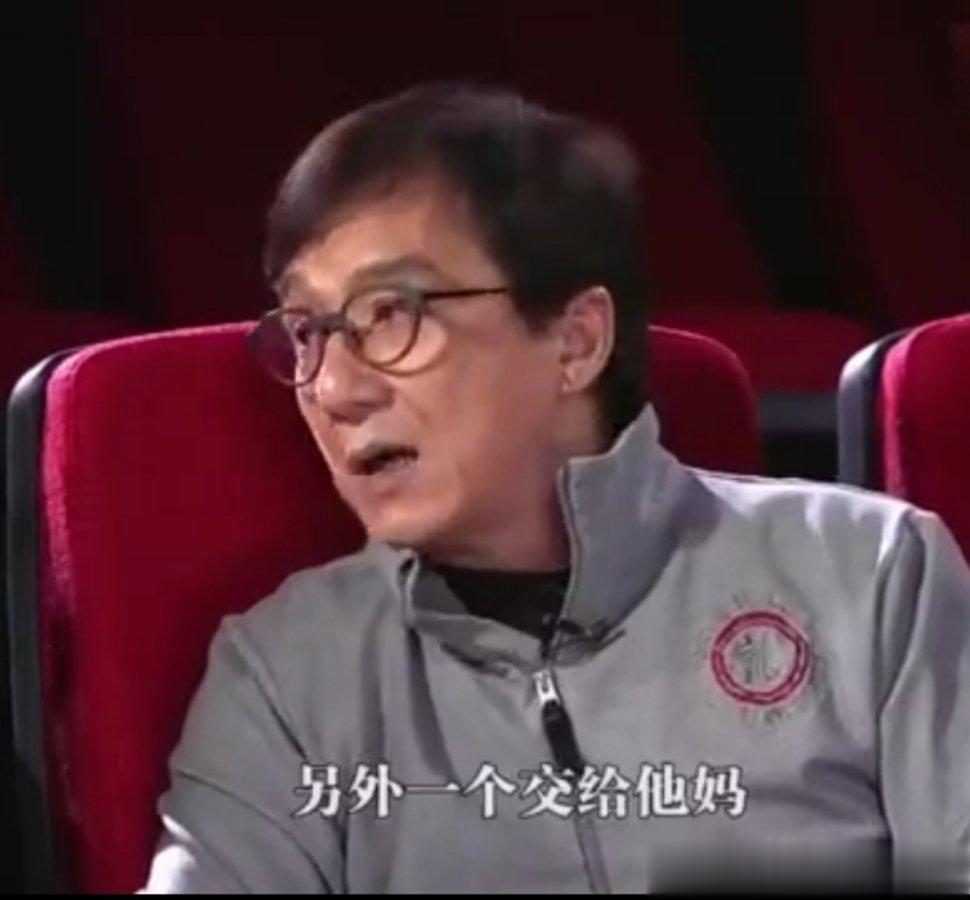 #周润发回应裸捐56亿港币#有人说周润发说要身后裸捐，身前也没见他有什么慈善事迹