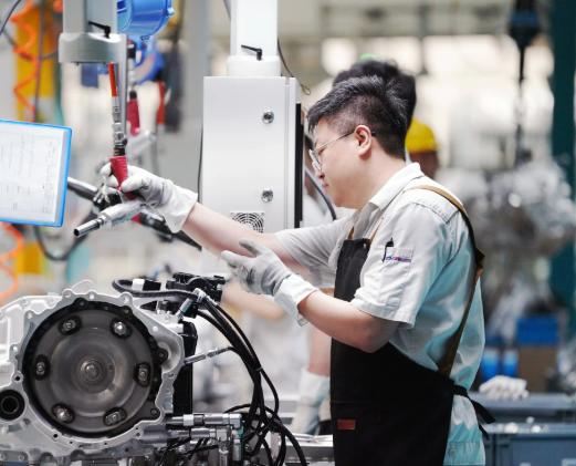 全球能源市场波动加剧的背景下，中国新能源产业出口呈现显著增长态势，一季度电动汽车