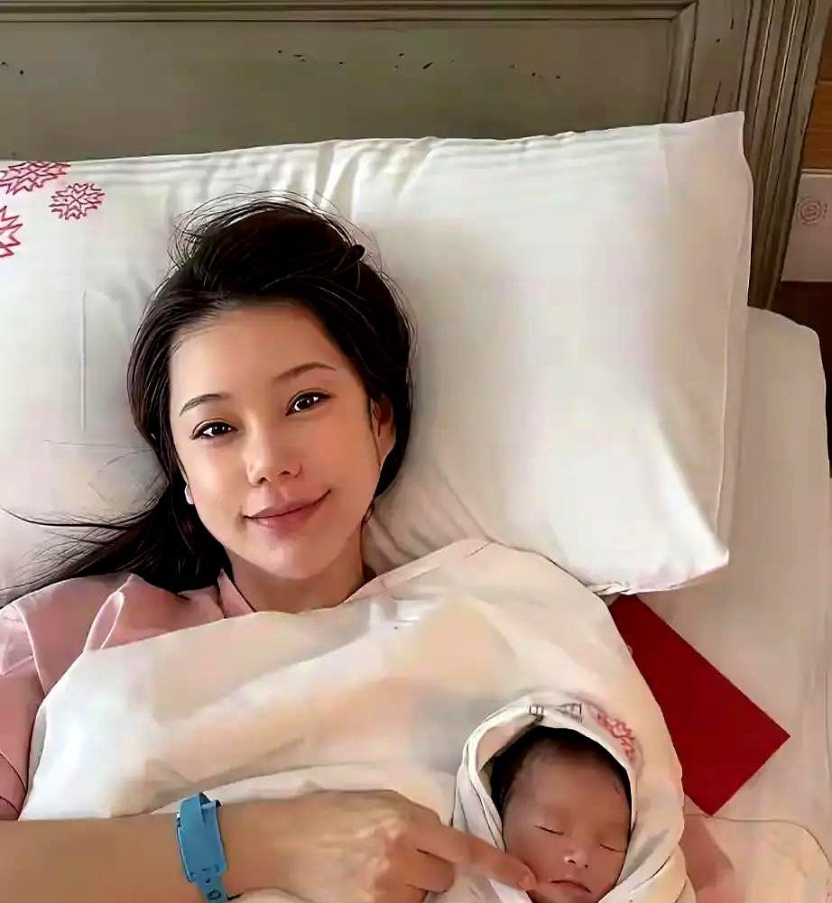 汪小菲马筱梅生了！大年初七台北诞下男婴，张兰直播抱着孙子笑到直擦眼泪。
 
她一